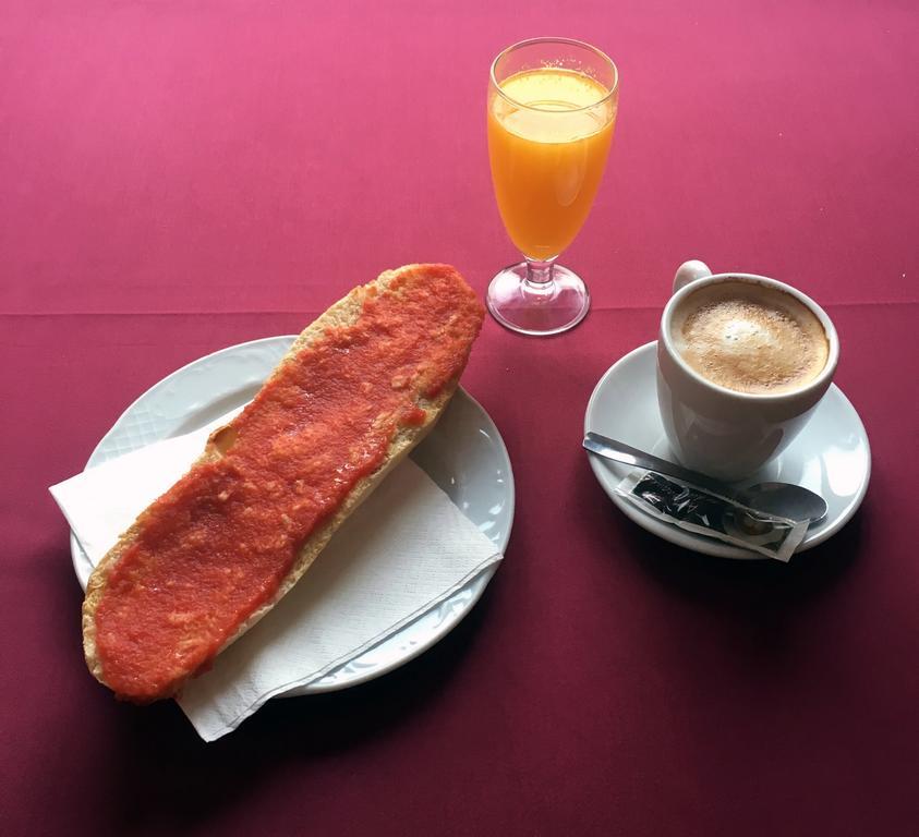 Hostal La Cortijana โลโกรโญ ภายนอก รูปภาพ