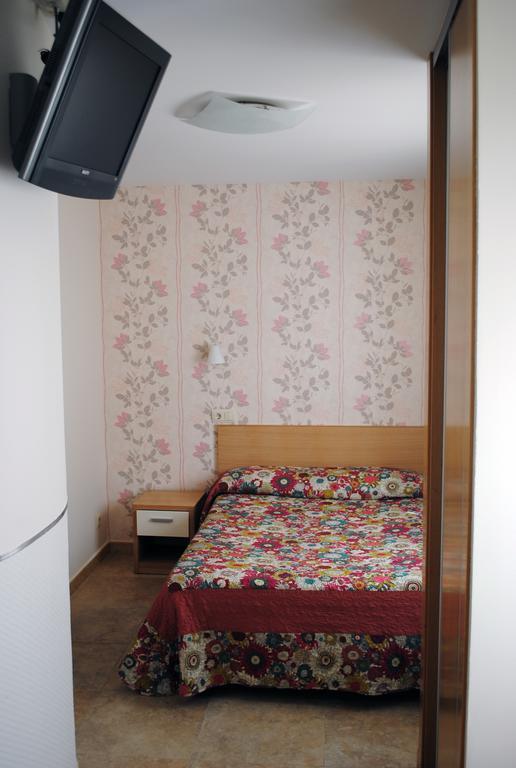 Hostal La Cortijana โลโกรโญ ภายนอก รูปภาพ