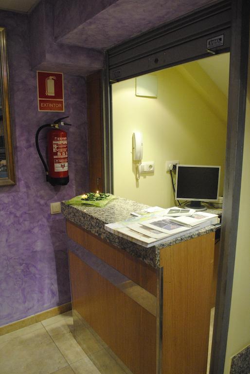 Hostal La Cortijana โลโกรโญ ภายนอก รูปภาพ