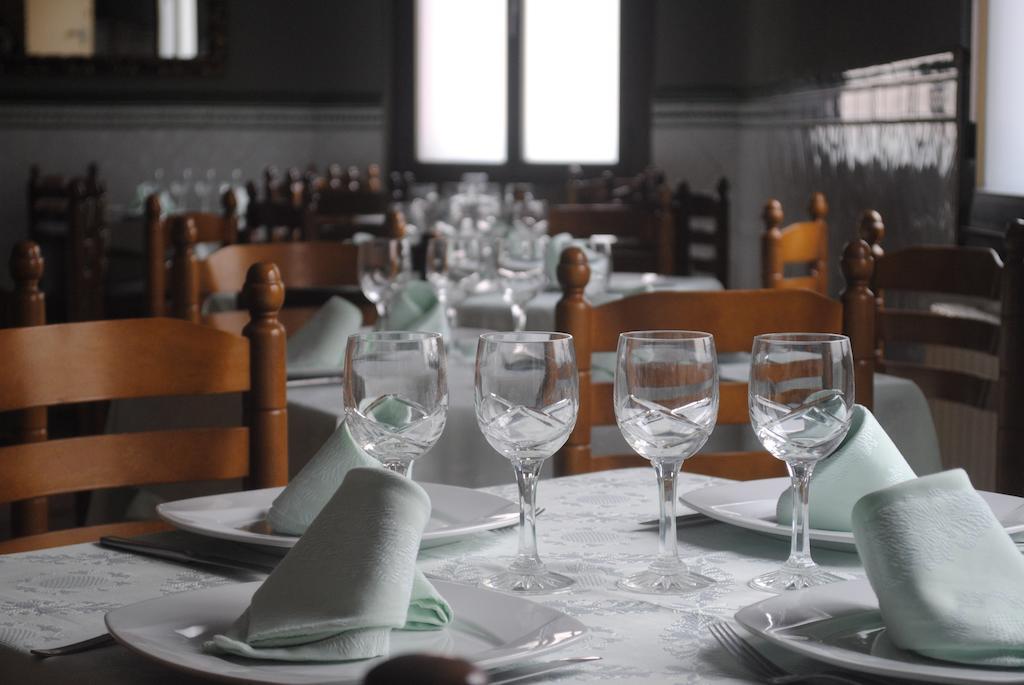 Hostal La Cortijana โลโกรโญ ภายนอก รูปภาพ